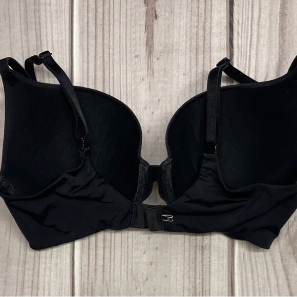 Victoria’s Secret Size 32D Body By Victoria Perfect Shape Bra Black - Picture 2 of 5